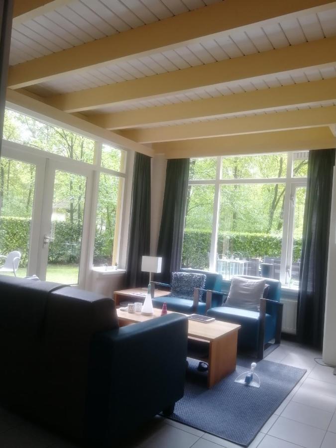 Boshuisje Dalfsen Villa Buitenkant foto
