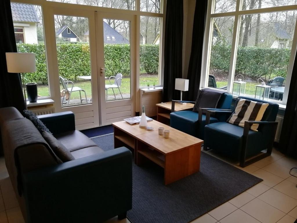 Boshuisje Dalfsen Villa Buitenkant foto